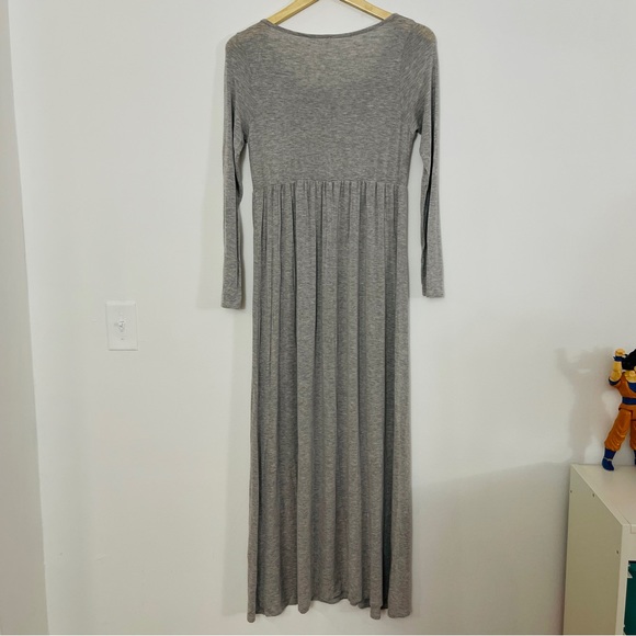 PINK BLUSH- Gray Maternity Maxi Dress with Sleeves- L - Picture 3 of 11